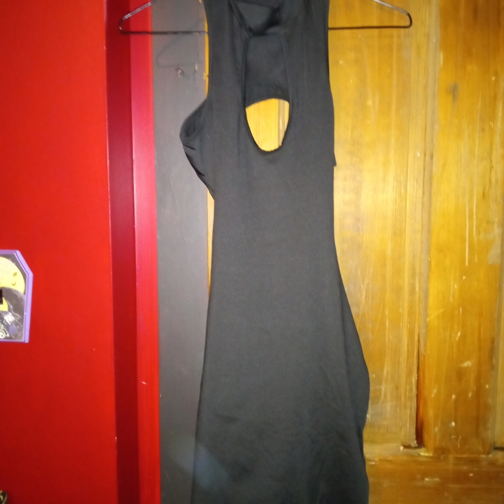Shein dress open back with sleeves that are not attached